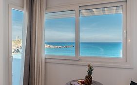 Flèria Seaview Suites