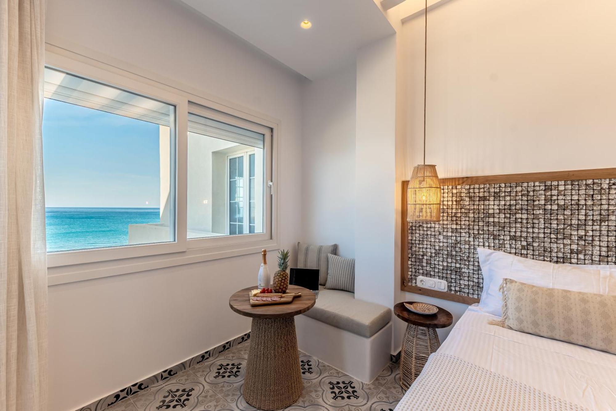 Flèria Seaview Suites Naxos City Extérieur photo