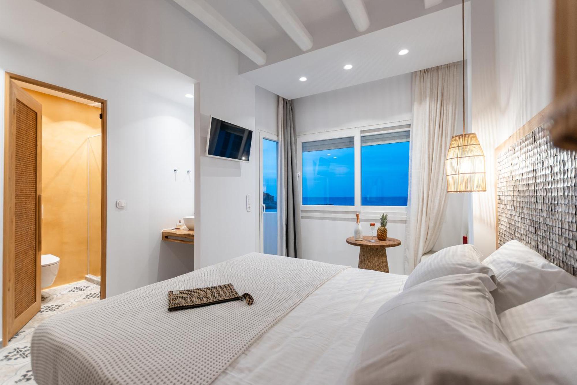 Flèria Seaview Suites Naxos City Extérieur photo