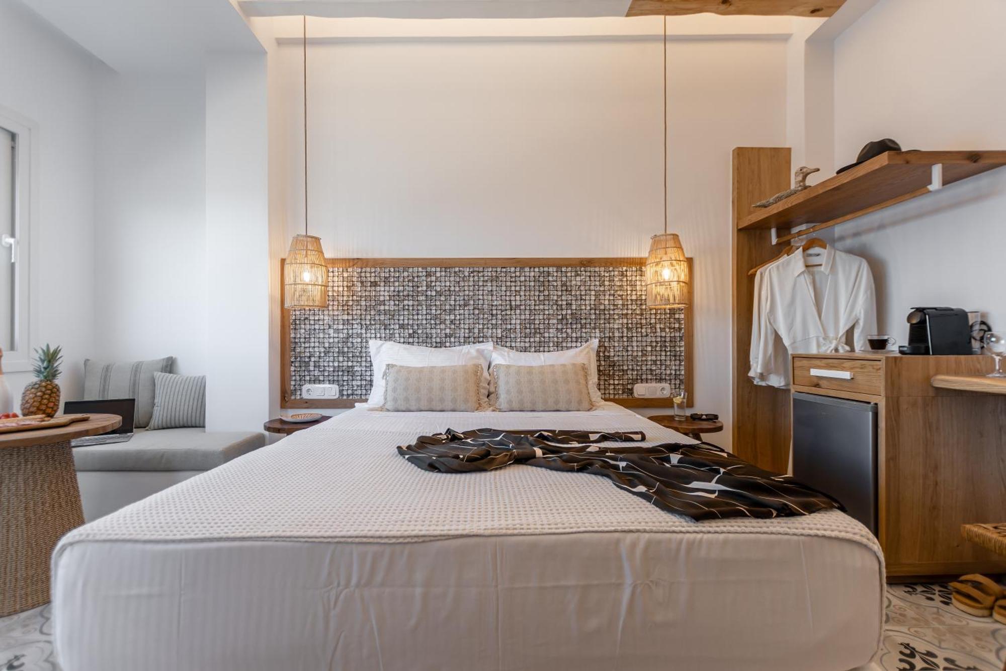 Flèria Seaview Suites Naxos City Extérieur photo
